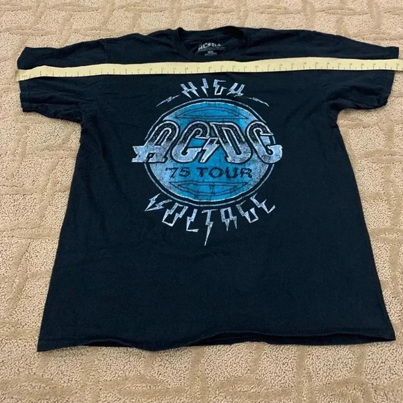 ACDC High Voltage 75’  Tour Band T-Shirt - Picture 5 of 7